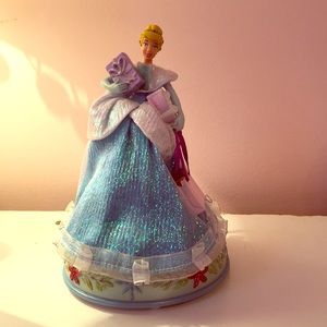 Cinderella statue